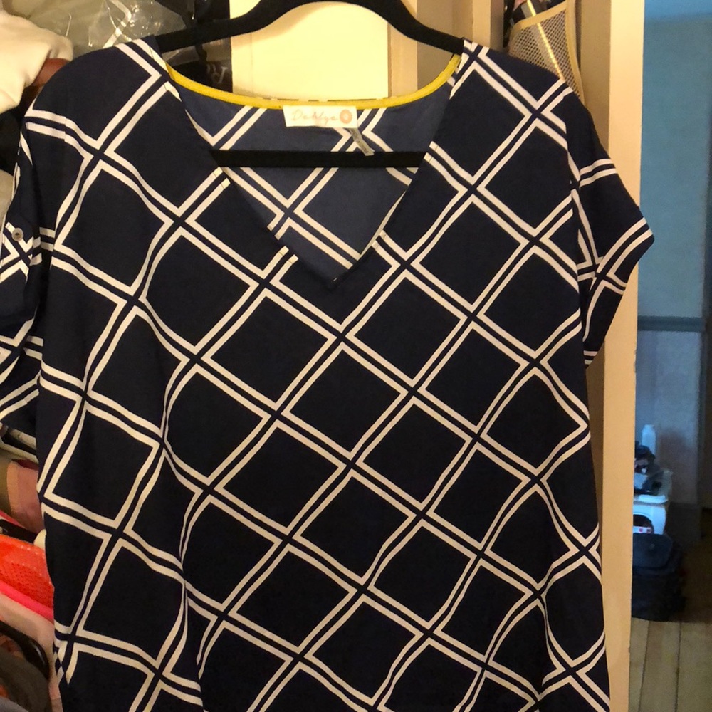 Dahlya top